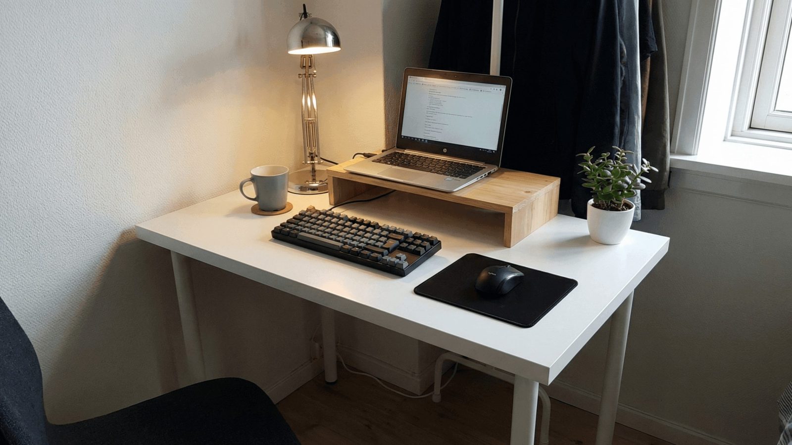 budget friendly computer table design in Bangladesh