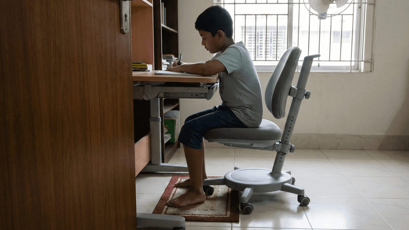 correct study chair height for kids